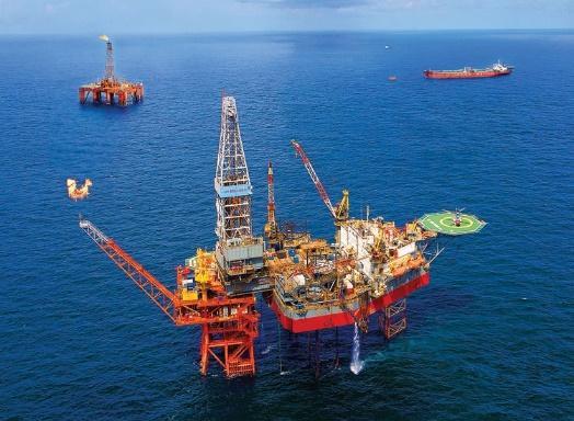 GIÀN ĐẠI HÙNG 01 HỖ TRỢ NGƯ DÂN GẶP NẠN TRÊN BIỂN