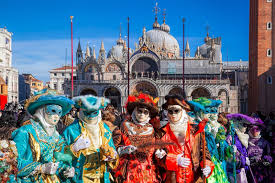 Lễ hội hóa trang Carnival đầy sắc màu ở Italy | Air Tour