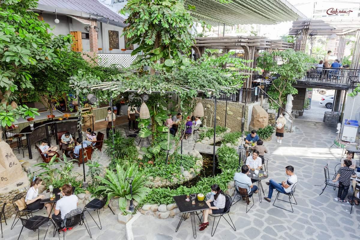 Cánh Nâu Garden Cafe và những đêm nhạc acoustic đáng nhớ