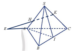 4. HÌNH CHÓP VÀ HÌNH TỨ DIỆNKP10: a) Các công trình kiến trúc, đồ vật trong Hình 30 có mặt bên là hình gì?b) Tìm điểm giống nhau của các hình trong Hình 31.Đáp án chuẩn:a) Hình tam giácb) Các mặt bên đều là tam giác và có chungKP11: Trong Hình 34, hình chóp nào có số mặt ít nhất?Đáp án chuẩn:Hình 34aTH8: Cho tứ diện SABC. Gọi H, K lần lượt là hai điểm trên hai cạnh SA và SC (H ≠ S, A; K ≠ S, C) sao cho HK không song song với AC. Gọi I là trung điểm của BC (Hình 38).a) Tìm giao điểm của đường thẳng HK và mặt phẳng (ABC).b) Tìm giao tuyến của các mặt phẳng (SAI) và (ABK); (SAI) và (BCH).Đáp án chuẩn:a) Giao điểm của đường thẳng HK và mặt phẳng (SAC) là Eb) BK cắt SI tại M. Giao tuyến của (SAI) và (ABK) là AM.Giao tuyến của (SAI) và (BCH) là HI. VD4: Cho hình chóp S.ABCD. Trên các cạnh bên của hình chóp lấy lần lượt các điểm A , B', C', D'. Cho biết AC cắt BD tại O, A'C' cắt B'D' tại O', AB cắt DC tại E và A'B' cắt D'C' tại E' (Hình 39). Chứng minh rằng:a) S, O', O thẳng hàngb) S, E', E thẳng hàngĐáp án chuẩn:a) Giao tuyến của (SAC) và (SBD) là SO; Giao tuyến của (SA'C') và (SB'D') là SO'Mà  nên  => S, O, O' thẳng hàngb) Giao tuyến của (SAB) và (SCD) là SE; Giao tuyến của (SA'B') và (SC'D') là SE'Mà  nên S.Như vậy S, E, E' thẳng hàng.VD5: Nêu cách tạo lập tứ diện đều S.ABC từ tam giác đều SS’S’’ theo gợi ý ở Hình 40.Đáp án chuẩn:Gấp theo các cạnh AB, BC, CA để S, S’, S’’ trùng nhauBÀI TẬP CUỐI SGK